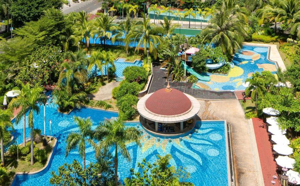 Sanya Shanghai Huating Boutique Resort Hotel Exterior photo
