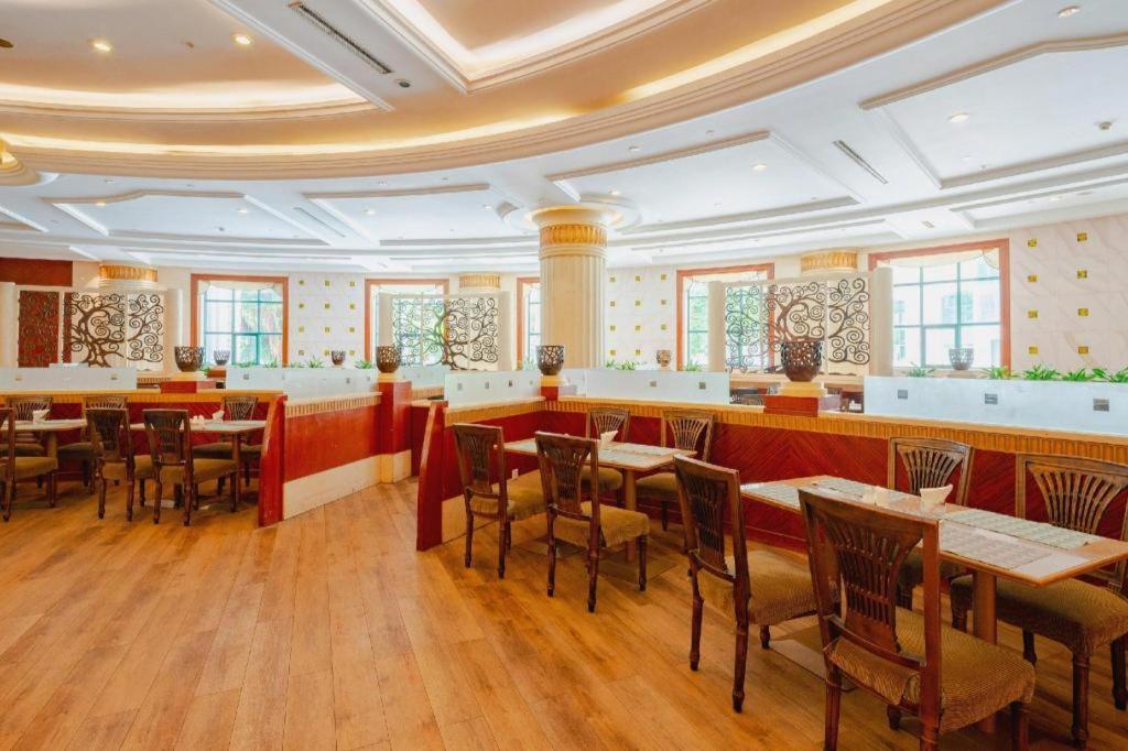 Sanya Shanghai Huating Boutique Resort Hotel Exterior photo