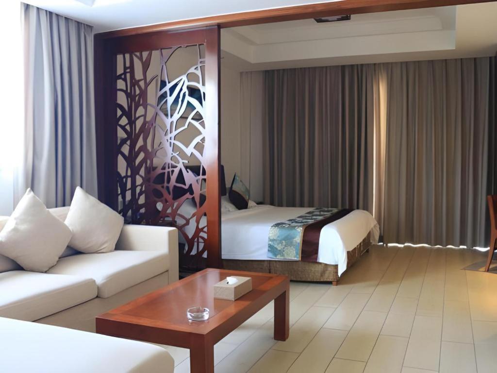 Sanya Shanghai Huating Boutique Resort Hotel Exterior photo