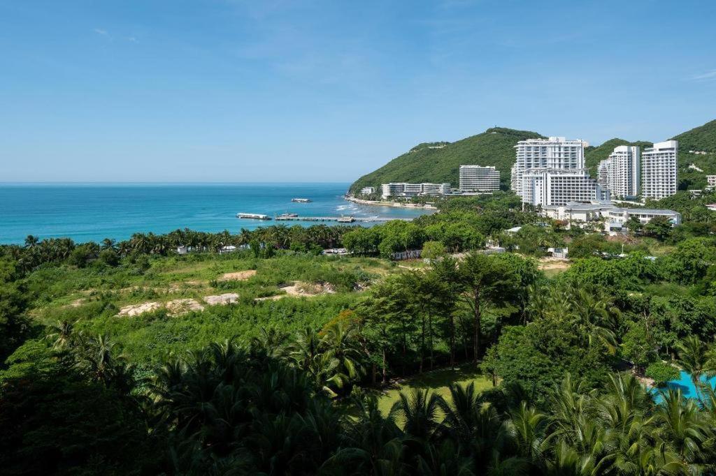 Sanya Shanghai Huating Boutique Resort Hotel Exterior photo